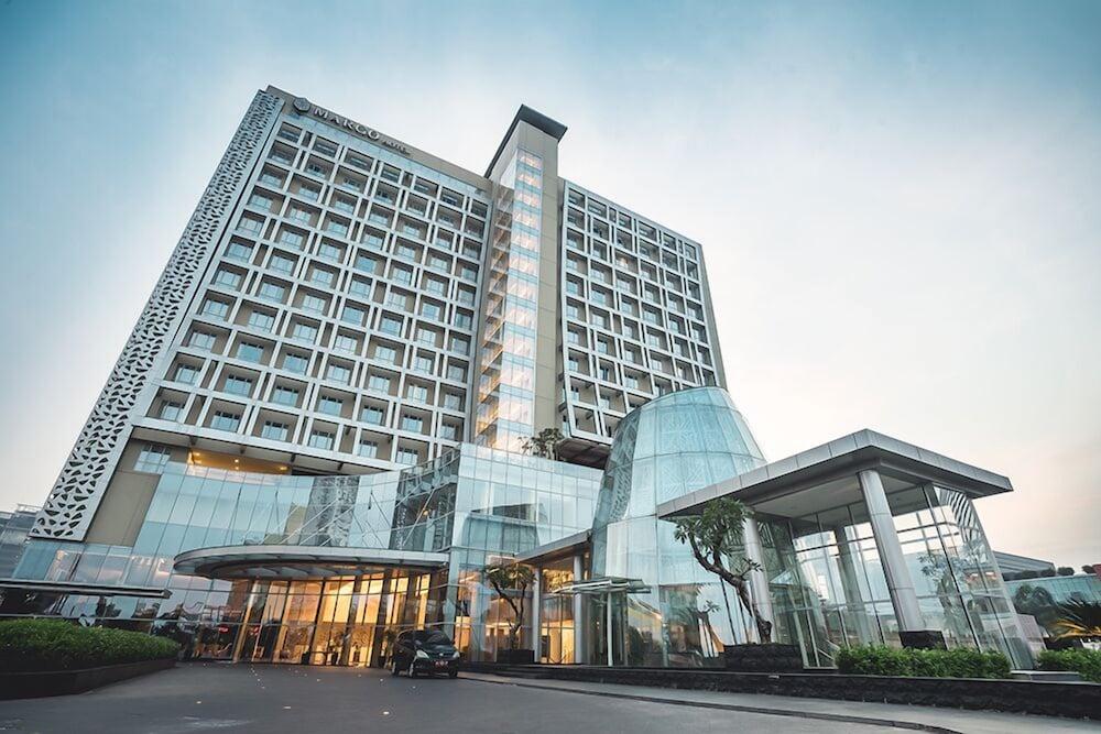 The Margo Hotel Depok Exterior photo